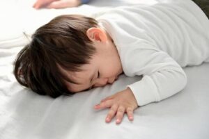 宇治市　歯医者　sleeping on stomach　なかむら歯科医院